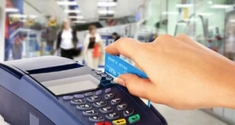 Empresarios advierten que caen las ventas porque «la gente usa la tarjeta de crédito para comprar alimentos»