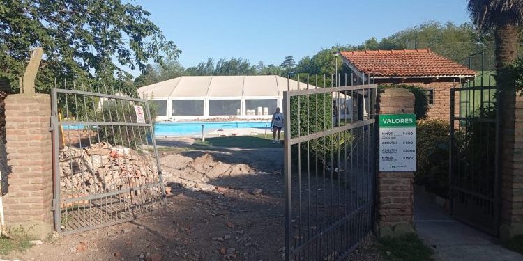 SIERRA DE LA VENTANA: Aprehendido por daños en el predio de piscinas municipales  "Un vehículo fue captado por las cámaras de seguridad del complejo ocasionando destrozos"