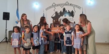 TORNQUIST: ACTO DE RECONOCIMIENTO AL  JARDÍN DE INFANTES Nº 905 EN EL HONORABLE CONCEJO DELIBERANTE