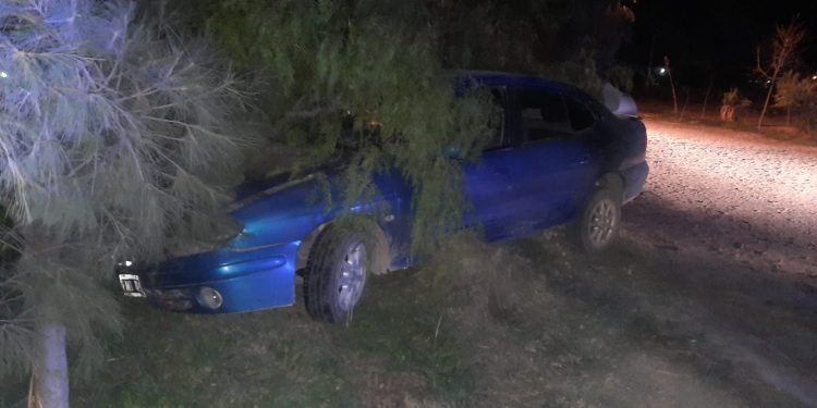 LUIS BELTRAN: Un accidente de tránsito, ocurrido en la noche del domingo  Un accidente de tránsito, ocurrido en la noche del domingo en Luis Beltrán, dejó el saldo de daños materiales y politraumatismos en dos de las ocupantes del vehículo.