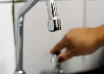 Niveles tóxicos de arsénico en el agua: un informe alerta por riesgos para siete provincias