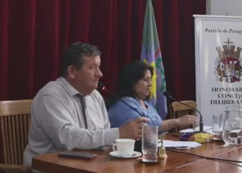 “Votá negativo, boludo”: un micrófono abierto desató la interna peronista en Patagones