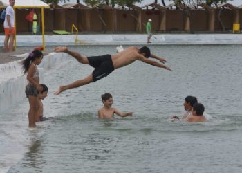 BAHIA BLANCA: Se buscan guardavidas para trabajar en las Colonias Municipales