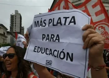 Docentes universitarios van a un paro de 72 horas contra el ajuste