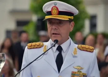 Por primera vez desde la recuperación de la democracia, un militar ocupa el Ministerio de Defensa