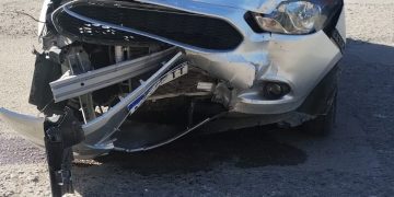CHOELE CHOEL: Un Ford Ka y un Renault Fluence protagonizaron un siniestro vial en la esquina de 9 de Julio y Alsina
