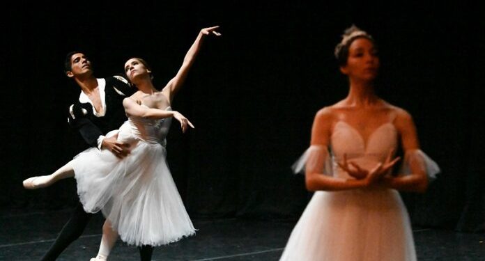 BAHIA BLANCA: Cierre de temporada del Ballet del Sur  El Ballet del Sur despide la Temporada 2025 con cuatro funciones en un programa mixto.