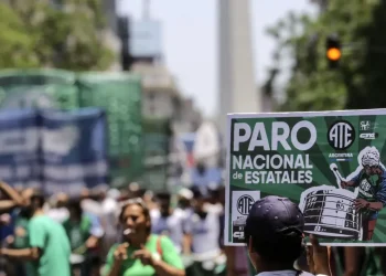 ATE confirmó la fecha del paro nacional y se moviliza al Congreso contra la reforma laboral