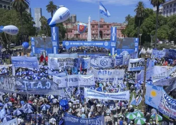 La advertencia de la CGT: «Si no nos escuchan, vamos a terminar en un paro nacional»