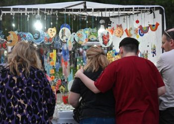 BAHIABLANCA: Ferias para recorrer el sábado y domingo