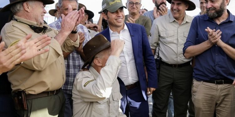 Kicillof modificó el régimen laboral de los guardaparques: Conocé las áreas protegidas en la Comarca Serrana Axel Kicillof reglamentó la Ley de Guardaparques del Sistema Provincial de Áreas Protegidas y realizó importantes cambios en el Ministerio de Ambiente bonaerense.