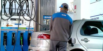 YPF anunció que la nafta bajará en promedio un 2% esta semana