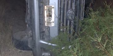 CHOELE CHOEL: Durante la noche del miercoles 28  de enero, pasadas las 21 horas, personal policial de la comisaría 8va intervino ante un vuelco vehicular ocurrido en calle Camino a la Estación, en dirección al sector conocido como el basurero.