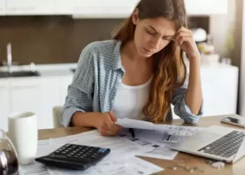 Tarifas de luz: ya rige el nuevo esquema en subsidios con un fuerte ajuste para los hogares