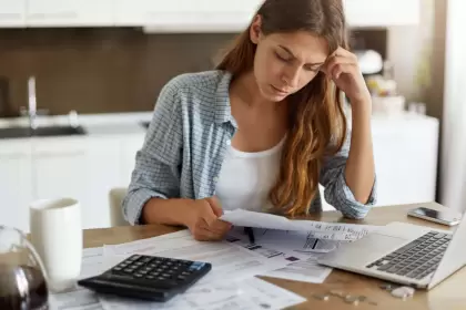 Tarifas de luz: ya rige el nuevo esquema en subsidios con un fuerte ajuste para los hogares Los nuevos valores comenzaron a regir el 16 de enero y se aplican a todos los usuarios, con consumos diferenciados por temporada y beneficios focalizados para hogares vulnerables, clubes de barrio y entidades sin fines de lucro.