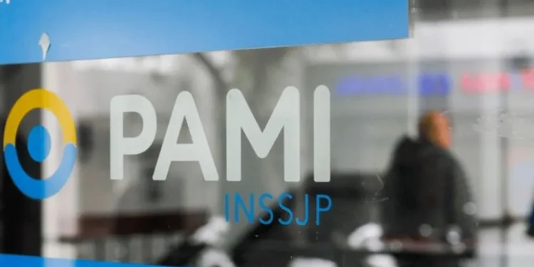 Farmacéuticos reclaman los pagos atrasados del PAMI, para sostener la atención a jubilados  Farmacias de todo el país reclamaron al PAMI la regularización de pagos atrasados y advirtieron por la provisión de medicamentos a jubilados.