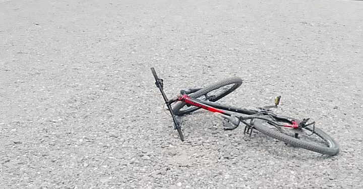 POMONA: Un siniestro vial se registró este viernes alrededor de las 12:15 horas sobre la Ruta Nacional 250, a la altura del kilómetro 272  Según se supo, personal del Destacamento Vial de Pomona tomó conocimiento del hecho a través de la Unidad 17 de Lamarque y se constituyó en el lugar para constatar la veracidad de lo ocurrido.