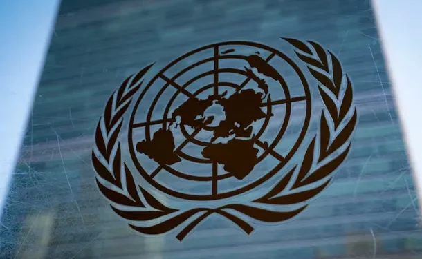 Confirmaron que el lunes se realizará la reunión de emergencia del Consejo de Seguridad de la ONU  Tras explosiones en Caracas y La Guaira, el Consejo de Seguridad de la ONU analizará la situación en Venezuela luego del ataque militar de Estados Unidos y la captura de Nicolás Maduro.