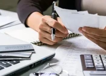 Presentan proyecto de ley con créditos para desendeudar a las familias