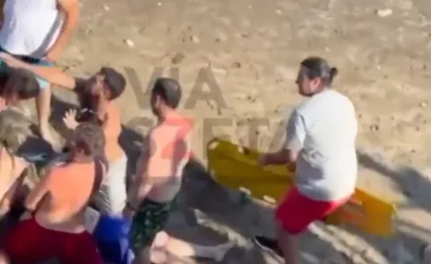 Trágico «mini tsunami» en Mar Chiquita: confirman la identidad del hombre fallecido y la causa de la muerte  Se trató de un turista extranjero de 29 años. El impactante y sorpresivo fenómeno dejó al menos 35 heridos.