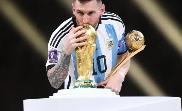 La TV Pública y Radio Nacional transmitirán todos los partidos de Argentina en el Mundial 2026 Tras varias idas y vueltas finalmente, el gobierno de Javier Milei confirmó que la próxima Copa del Mundo podrá verse en todo el país y de manera gratuita.