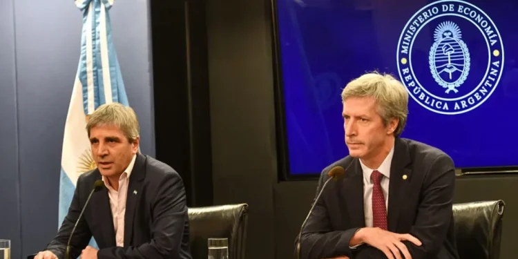 El Gobierno nacional rechazó informar dónde están las reservas de oro de la Argentina  En medio del juicio por la expropiación de YPF, el Gobierno nacional volvió a rechazar un pedido para revelar el paradero de las reservas de oro argentinas.