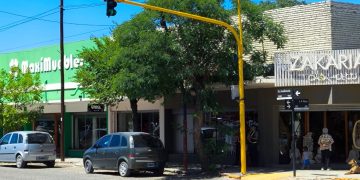 CHOELE CHOEL: Circular con precaución por semáforos fuera de funcionamiento