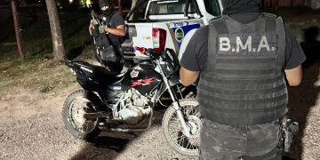 Chimpay: Operativo de control: motocicleta retenida por maniobras indebidas