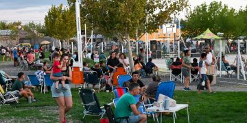 CHOELE CHOEL: Multitudinaria convocatoria en una nueva edición de Domingos Culturales en el barrio Las Bardas.