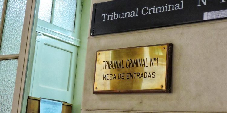 Condenan a 10 años y medio de prisión a un hombre por matar a otro en Huanguelén  El Tribunal en lo Criminal N.º 2 condenó -en juicio abreviado- a Jonatan Yoel Stroh a la pena de 10 años y 6 meses de prisión por el homicidio de Hugo Eduardo Guido Dupuy.
