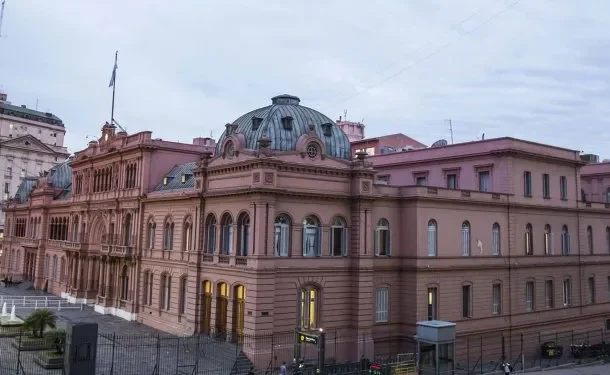 El Gobierno creó una oficina para «desmentir activamente la mentira»