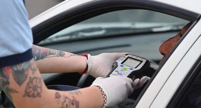 BAHIA BLANCA: Operativos de tránsito «se labraron 739 actas y se retuvieron 52 vehículos»  La División de Control y Ordenamiento Urbano informa que entre el 9 y el 16 de febrero se labraron 739 actas de comprobación de tránsito.