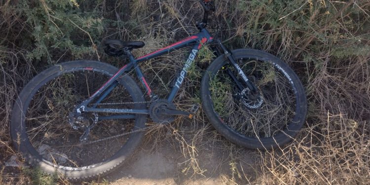 Choele Choel: Encuentran bicicleta robada oculta entre pastizales  Personal policial procedió al secuestro de una bicicleta que había sido hallada en un terreno baldío de esta ciudad.