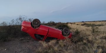 Vuelco vehicular sobre la Ruta Nacional 22 a la altura del kilómetro 948 en jurisdicción de Choele ChoeL