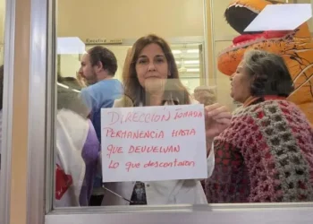 Manuel Adorni celebró el desafuero de representantes gremiales del Hospital Garrahan para su despido