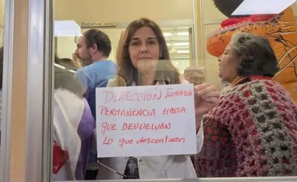 Manuel Adorni celebró el desafuero de representantes gremiales del Hospital Garrahan para su despido  El Jefe de Gabinete heredó el lema de Patricia Bullrich, "el que las hace, las paga", y lo aplicó a las sanciones al personal del Hospital Garrahan.
