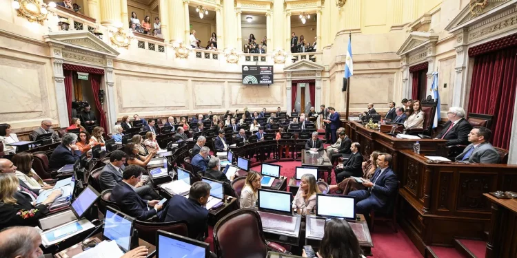 El Senado debate la Reforma Laboral y la Ley Penal Juvenil La Cámara Alta se apresta a convertir en Ley ambos proyectos tras su paso por Diputados