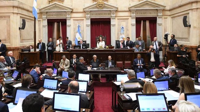 El Senado vota la reforma de la ley de Glaciares y busca aprobar el acuerdo Mercosur-Unión Europea La Cámara alta tendrá la primera de sus dos sesiones de la semana. Podría ser el primer país de la región en aprobar el acuerdo comercial con la Unión Europea.