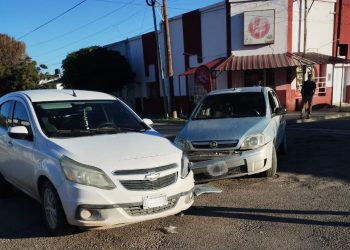 LUIS BELTRAN: Choque entre dos vehículos