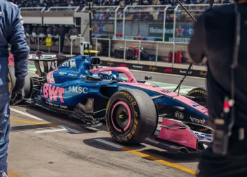 Franco Colapinto larga 12 en el Gran Premio de China