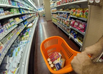 Advierten que la inflación se vuelve a acelerar y en marzo podría perforar el 3%