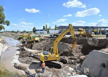BAHIA BLANCA: Avanzan con los trabajos en los puentes de Pampa Central Don Bosco