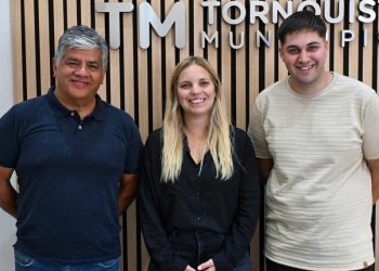 VILLA VENTANA Y VILLA SERRANA LA GRUTA: Asumieron los nuevos delegados municipales interinos  La Intendente Municipal, Estefanía Bordoni, puso en funciones a los nuevos delegados municipales de Villa Ventana y Villa Serrana La Gruta, en el marco de la reorganización de funciones dentro del distrito.