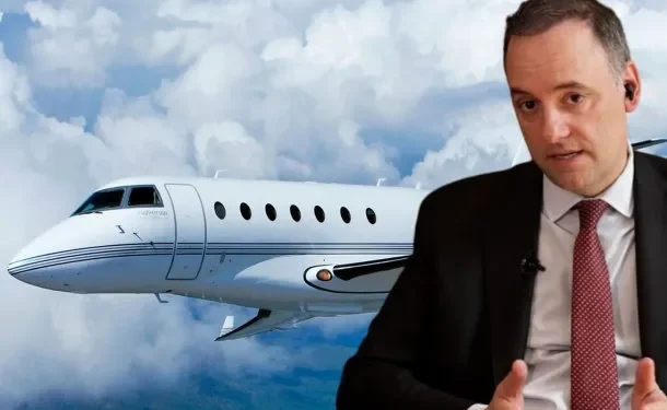 El piloto del vuelo privado de Manuel Adorni a Punta del Este confirmó quién pagó El escándalo que involucra al jefe de Gabinete sigue en investigación y este jueves trascendió un nuevo detalle que vuelve a generar controversias.