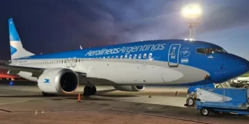 Comunicado de Aerolíneas Argentinas sobre el próximo fin de semana largo: cuántos pasajeros transportará