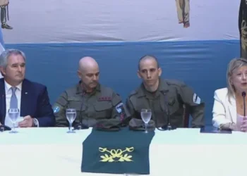 Junto a funcionarios nacionales, el gendarme Nahuel Gallo detalló su detención en Venezuela