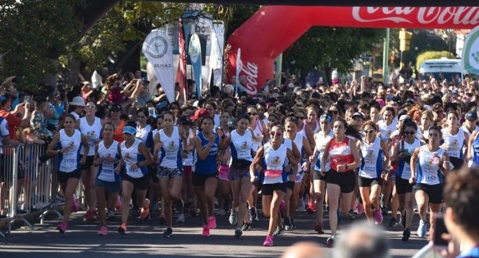 BAHIA BLANCA: Cambio de recorrido de la 502 por la Carrera de la Mujer  Se recuerda que el venidero domingo se realizará la tradicional Carrera de la Mujer “Homenaje a Elsa Strizzi”, en el marco del Día Internacional de la Mujer Trabajadora.