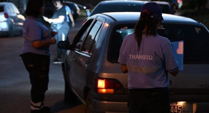 BAHIA BLANCA: Detalles de los operativos de tránsito de la última semana  Entre el 23 de febrero y el 1° de marzo, 13 potenciales conductores peligrosos fueron retirados de circulación por dar positivo en los tests de alcoholemia (12) y de estupefacientes (1).