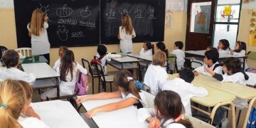 Docentes bonaerenses piden cobrar el sueldo de marzo antes del fin de semana XXL