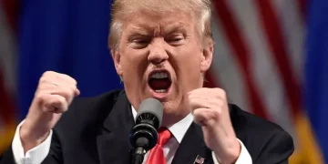 Donald Trump amenaza a Irán con «muerte, fuego y furia» si bloquea el petróleo en el estrecho de Ormuz